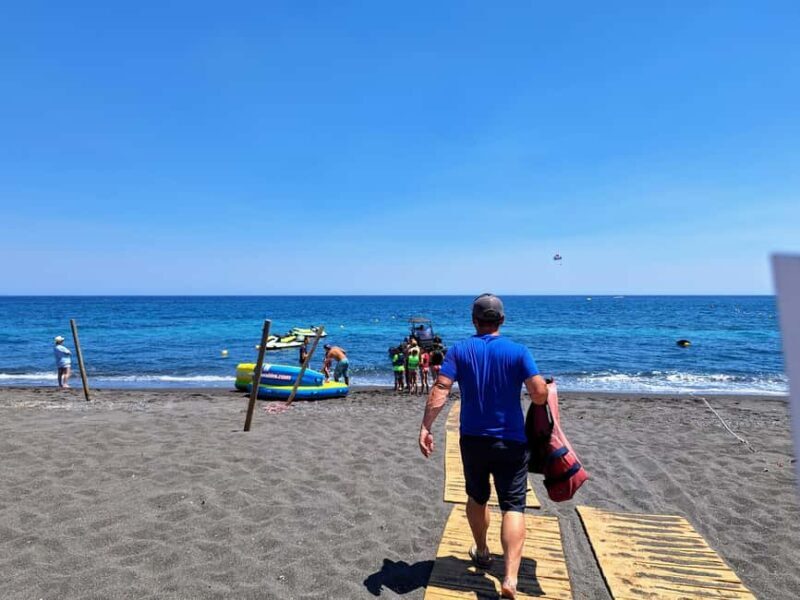 Santorini: Private Family Tour with Bilingual/Spanish Guide - The Sum Up