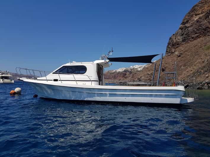 Santorini: Private Motorboat Cruise and Volcano Hike - A Detailed Look at the Santorini Private Motorboat Cruise and Volcano Hike