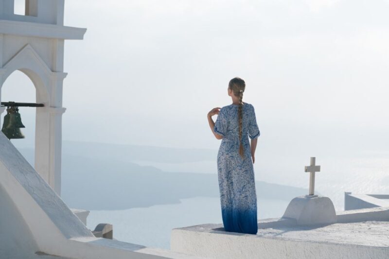 Santorini: Private Photo Shoot in Fira or Imerovigli - Why This Experience Works Well