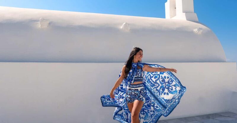 Santorini: Private Photoshoot Tour by a Pro Photographer - Authentic Insight from Reviews
