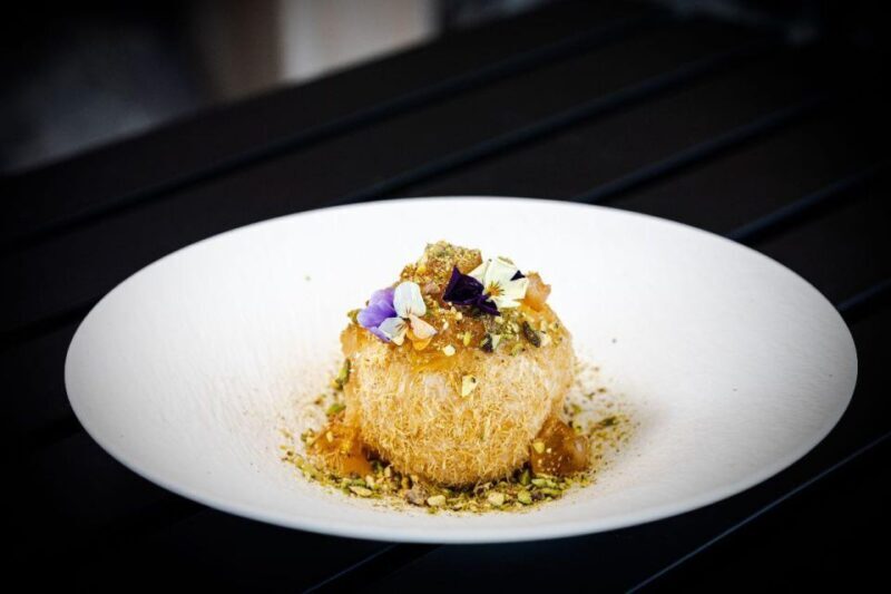 Santorini: Private Romantic Sunset Dinner with Caldera View - Santorini: Private Romantic Sunset Dinner with Caldera View — A Truly Special Experience