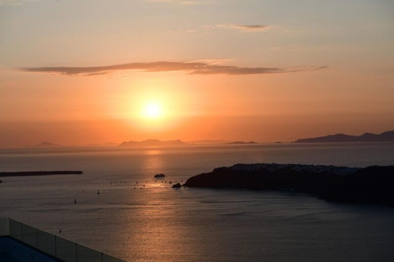 Santorini: Private Romantic Sunset Dinner with Caldera View - Who Is This Experience Best For?