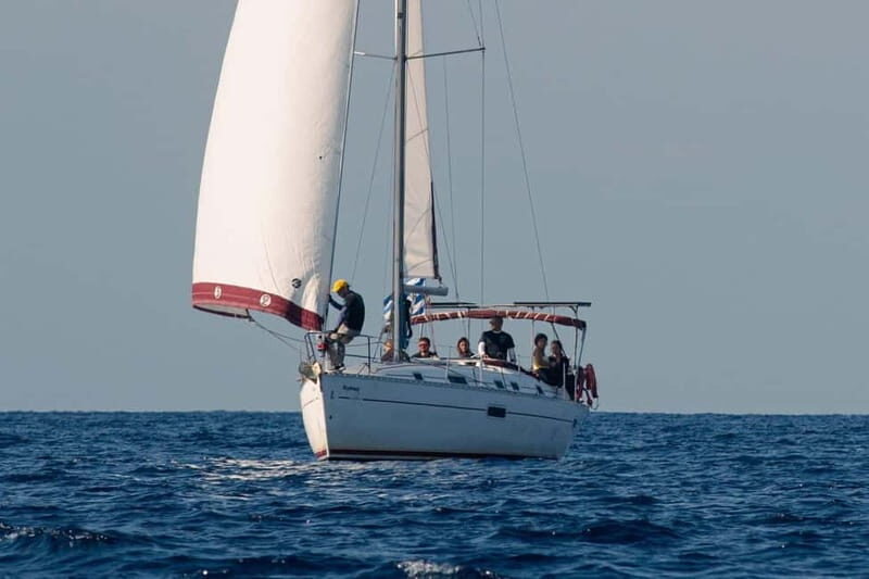 Santorini: Private Sailing Tour with Drinks & Meal Included - Details That Matter: The Logistics