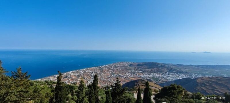 Santorini: Private Sunset Tour with Picnic & Transfer - Who Will Love This Tour?