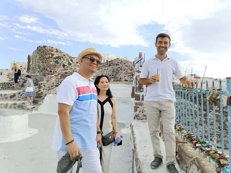 Santorini: Private Tour Experience with Breathtaking Views - Key Points