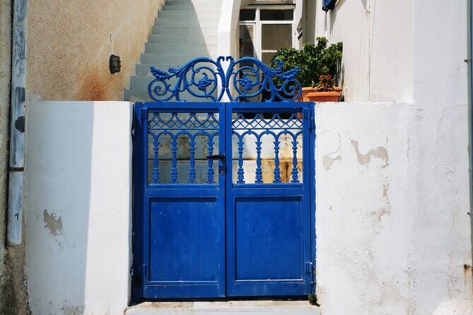 Santorini Private Tour Highlights 6h for Groups and Families - Who Will Love This Tour?