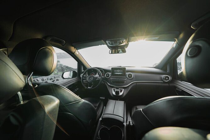 Santorini Private Transfer From and To Port - What to Expect from a Santorini Private Port Transfer