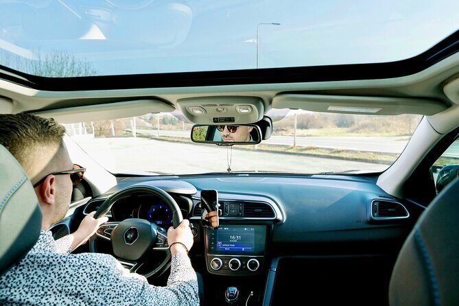 Santorini Private Transfer From or To the Ferry Port - An In-Depth Look at the Santorini Private Transfer Service