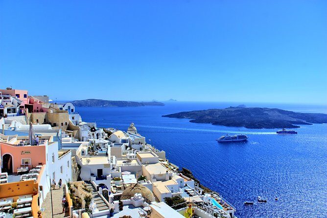 Santorini shared transfer - A Detailed Look at the Santorini Shared Transfer Experience