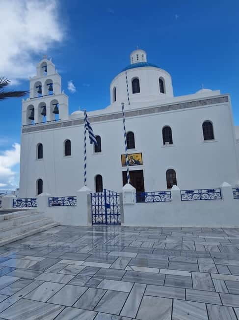 Santorini: Shore Excursion for Cruise Passengers - A Practical Guide to the Santorini Shore Excursion