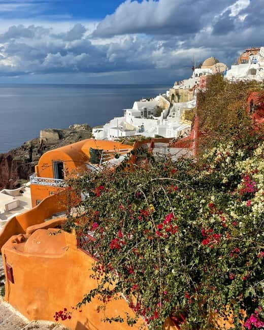 Santorini sightseeing -land tour (small group) - Key Points