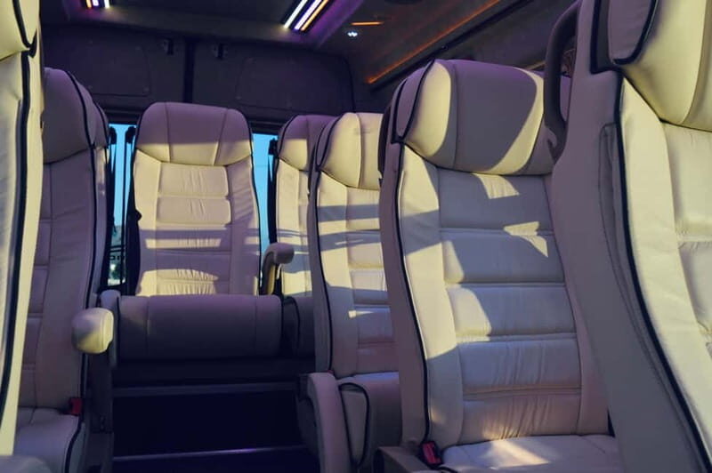 Santorini sightseeing -land tour (small group) - FAQ