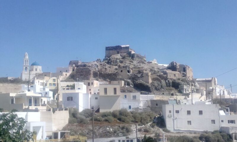 Santorini: Small-Group Highlights Tour of Venetian Castles - Stop in Firostefani and the Iconic Blue Dome