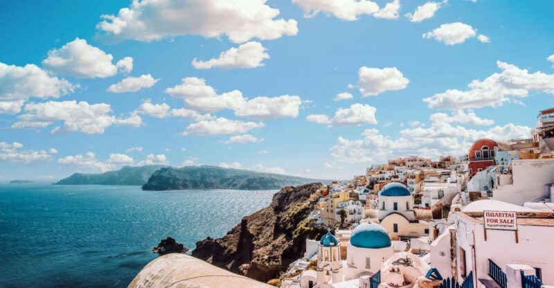 Santorini Tour : Oia, Black Beach, and Pyrgos Half-Day Tour - Exploring Santorini: Oia, Black Beach, and Pyrgos Half-Day Tour Review