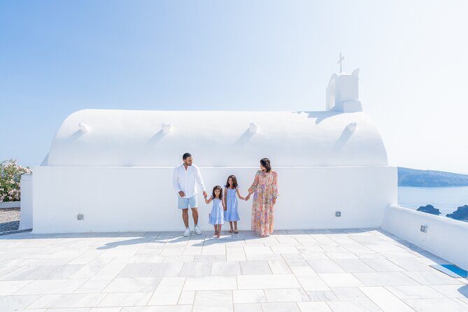 Santorini Vacation Photoshoot - An In-Depth Look at the Santorini Photoshoot Experience