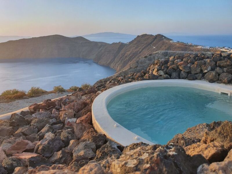 Santorini: Volcanic Hot-Tub Experience with Caldera Views - What You Can Expect from the Hot Tub Experience