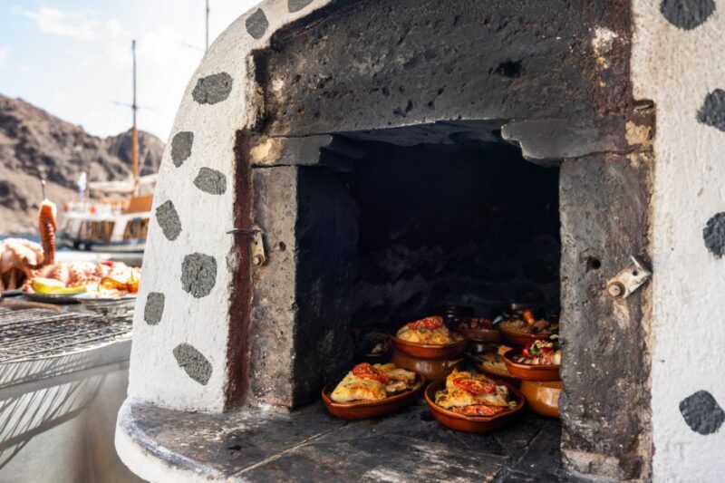 Santorini: Volcanic Islands Cruise with Hot Springs Visit - FAQ