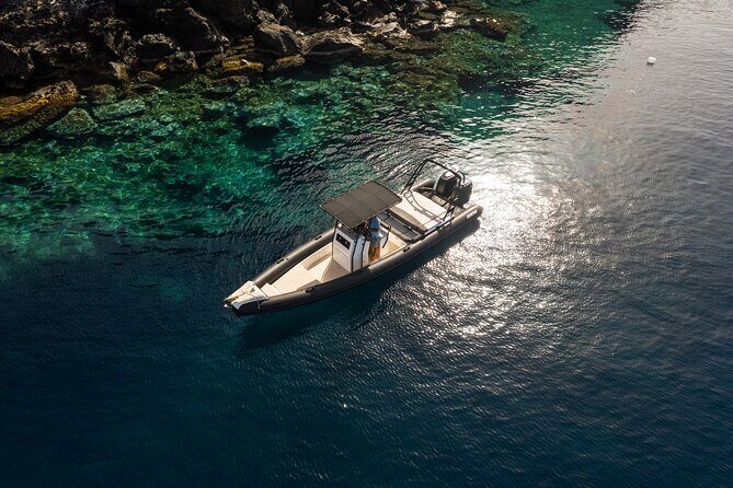 Santorini Waves of Passion - The Authentic Touches and Hidden Gems