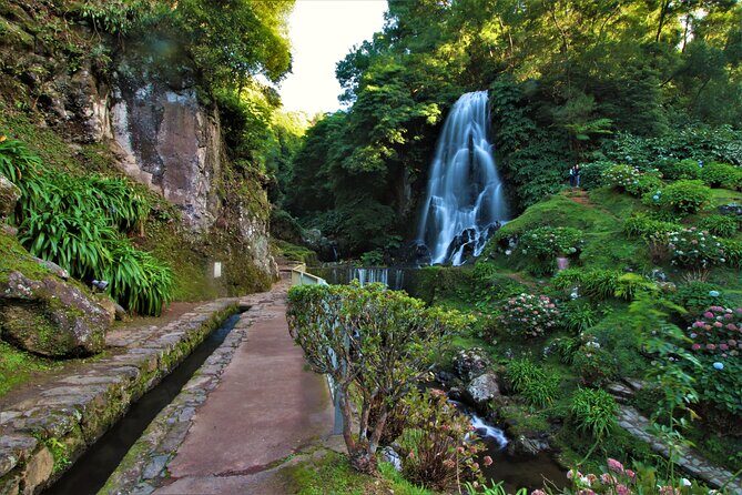 São Miguel East Full Day Tour with Furnas Including Lunch - FAQ