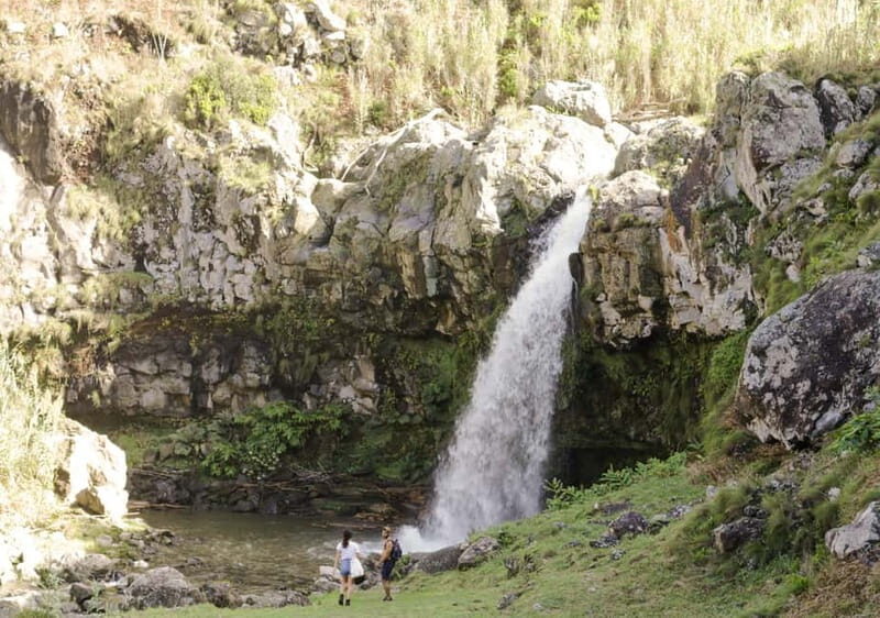 São Miguel: Enchanted Secret Waterfalls Hike, Dive, and Dine - Key Points