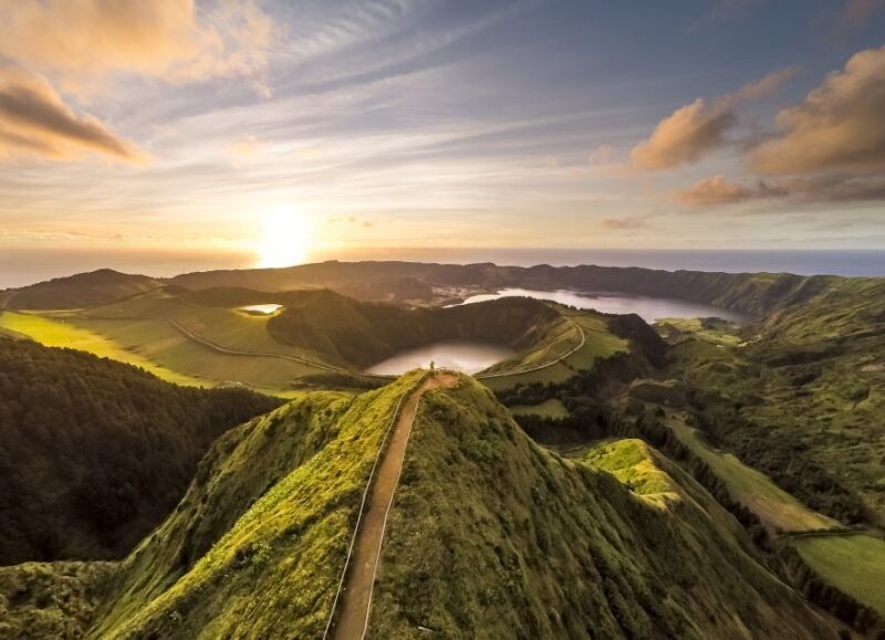 São Miguel: Full-Day Tour to Sete Cidades and Lagoa do Fogo - Exploring São Miguel in One Day