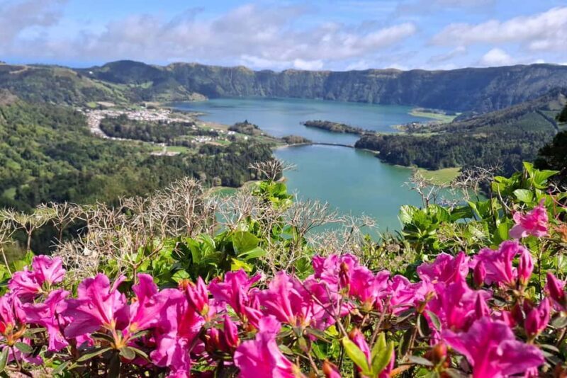 São Miguel Island: 2-Day Tour of Natural Wonders & Top Spots - Key Points