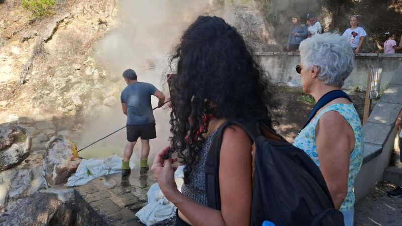 São Miguel Island: 2-Day Tour of Natural Wonders & Top Spots - Exploring São Miguel in Depth: What to Expect