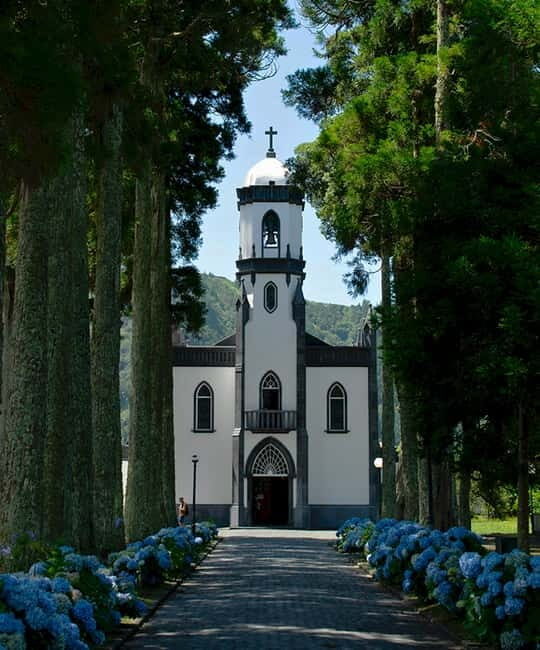 São Miguel: Sete Cidades & Pineapple Plantation Tour - FAQ