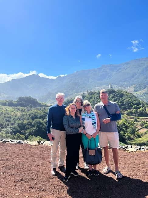 São Vicente Vineyard Visit With Traditional Lunch - Key Points