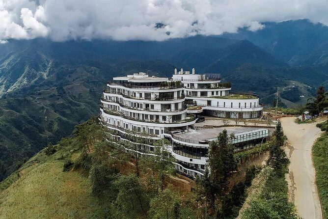 Sapa 3 days 2 nights ( 01 night in hotel, 01 night in homestay) - A Detailed Look at the Sapa Tour Experience