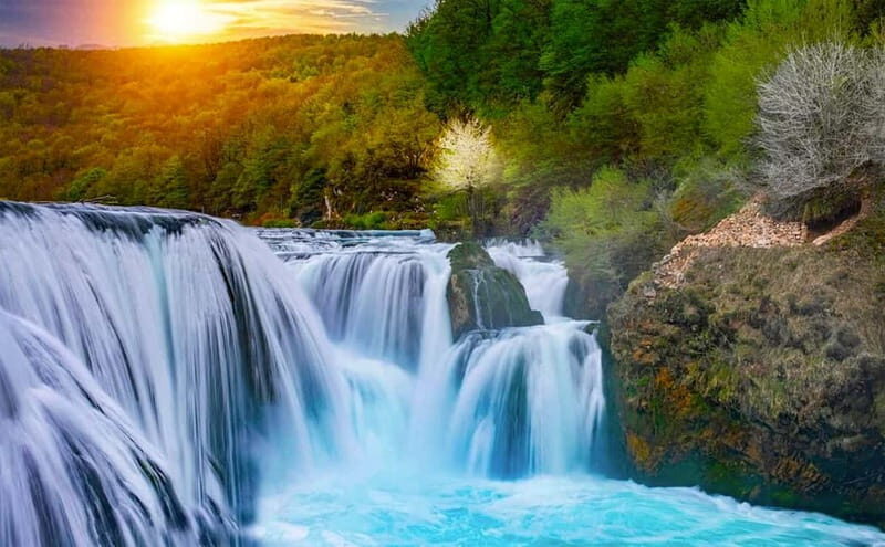 Sarajevo: Day Trip to Strbacki Buk, Jajce, Waterfalls Tour - Practical Considerations