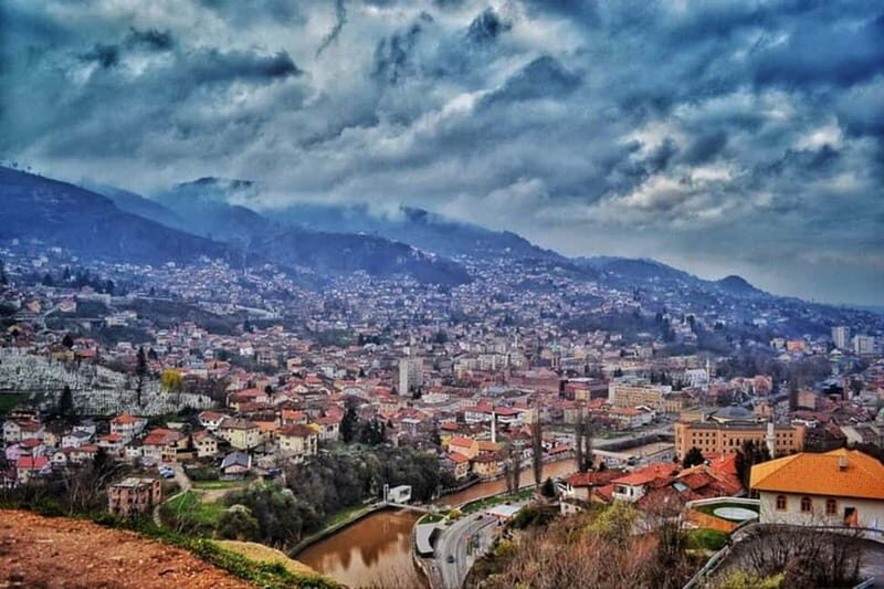 Sarajevo : Highlights & Hidden Gems Walking Tour - Key Points