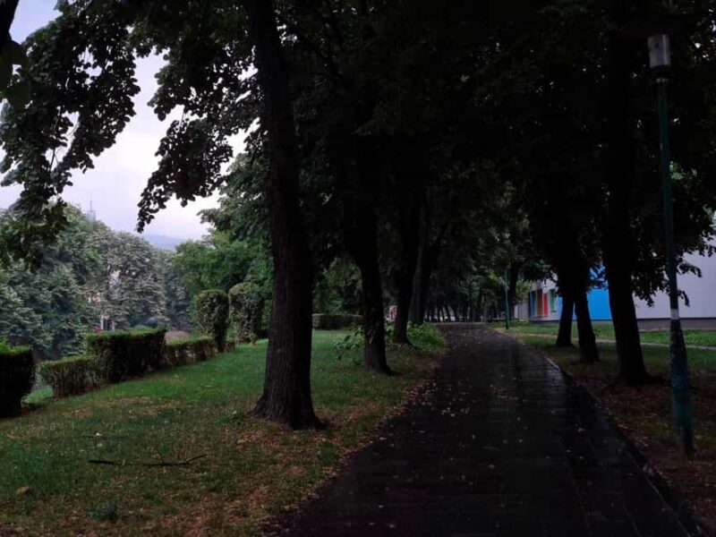 Sarajevo: Romantic Walking Tour with Souvenir Making - Key Points