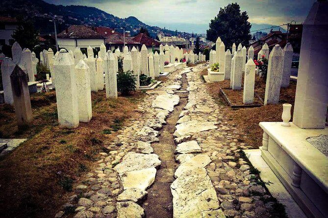 SARAJEVO SIEGE TIMES '92-'95 / Sarajevo Roses & Tunnel of Hope / - FAQs