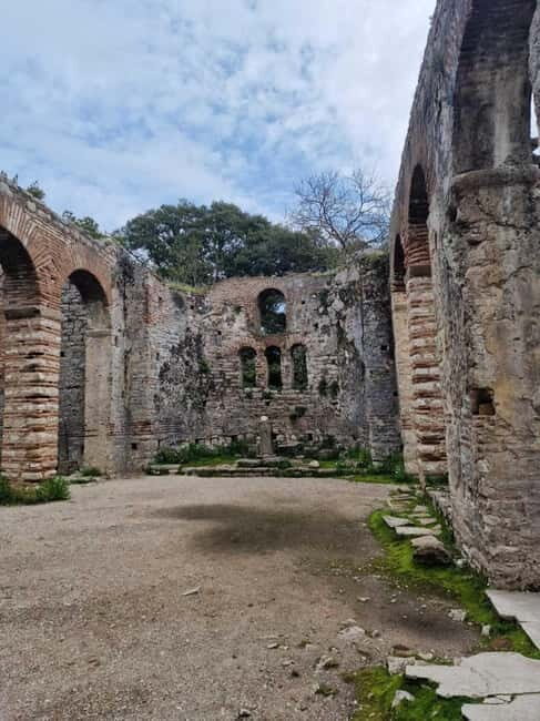Saranda, Butrint Ksamil and Lekuresi Castle Private Day Trip - Practical Details and Considerations