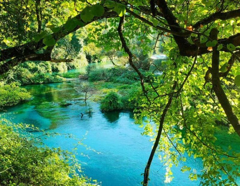 Sarande, Blue Eye & Sunset tour at Lekuresi castel - Key Points