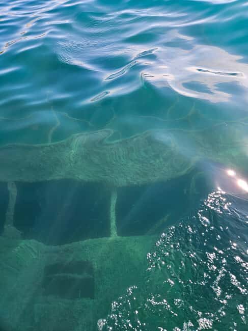 Sarandë: Boat Tour to Kroreza with Snorkel and free Umbrella - Kroreza Bay: The Main Event