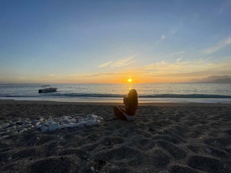 Sarandë: Exclusive Relaxing Sunset Tour with Wine & Fruits - Key Points