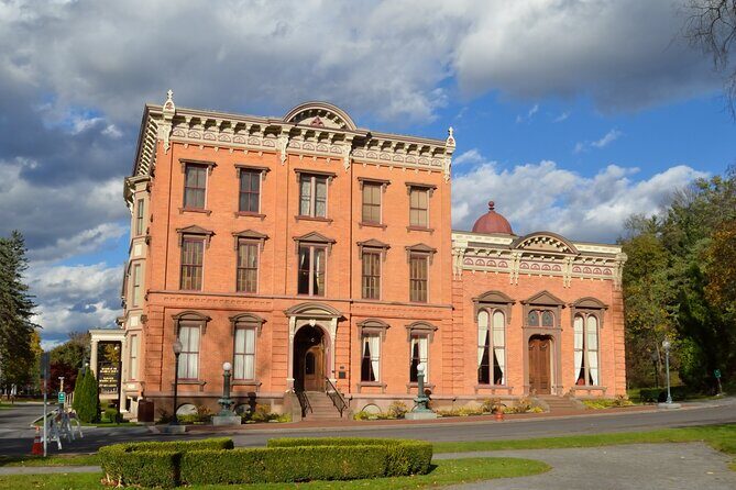 Saratoga Springs Historic Smartphone Guided Audio Walking Tour - What Sets This Experience Apart?