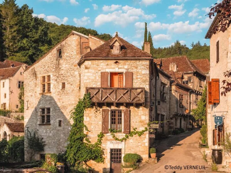 Sarlat: Private Day trip to Rocamadour & Saint-Cirq-Lapopie - The Journey Begins: From Sarlat to the Heart of History