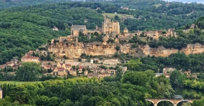 Sarlat: Private Tour to the Dordogne Valley - Access and Practicalities