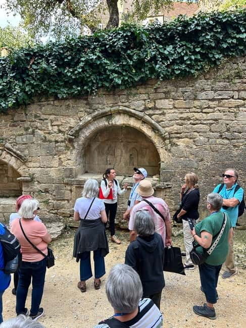 Sarlat: Travel Sketchbook - A Closer Look at the Sarlat Travel Sketchbook Tour
