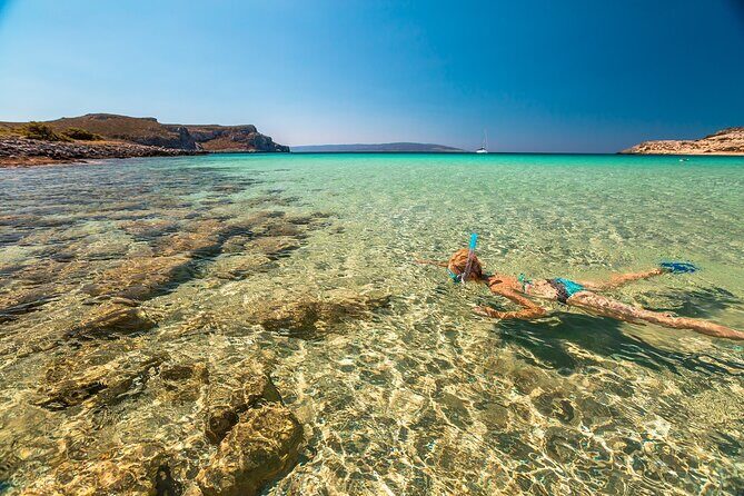 Saronic Gulf Escape: Beaches, Greek Flavors, Relaxation at Sea - An In-Depth Look at the Experience