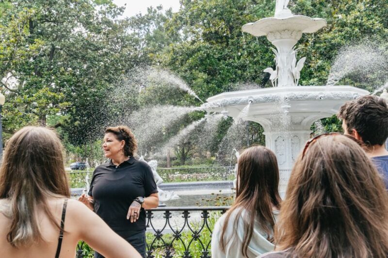 Savannah: Ghosts, Asylums, Voodoo, and Horror Walking Tour - The Sum Up