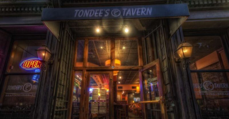 Savannah: Haunted Pub Crawl - The Guides: Knowledge and Charisma Matter