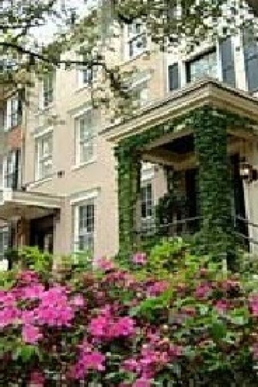 Savannah: History and Southern Hospitality Homes Walk - Key Points