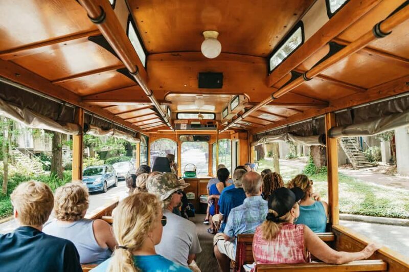 Savannah: Old Savannah Tours Historic Overview - The Guides: The Heart of the Experience