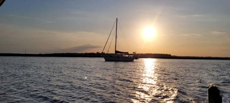 Savannah River Marsh: Your unforgettable Cruise Adventure! - The Scenic Drive to Isle of Hope