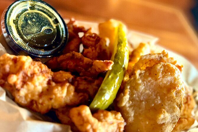 Savannah Walking Food Tour with 5 Locals Favorites Dishes - Key Points