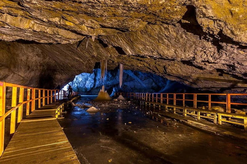 Scarisoara-World greatest Ice cave: one day tour from Oradea - FAQ